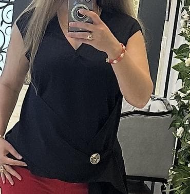 Qara asimmetrik qadın bluzası - Rəng: saf qara - Model: qoltuqsuz, V — 3