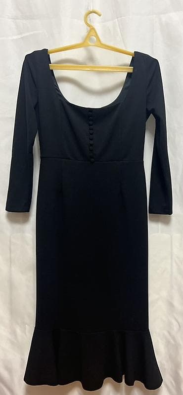 Qara midi don - Rəng: klassik qara - Dizayn: ön hissədə dərin, enli — 1