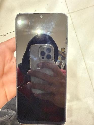 Redmi 14 c Qutu və adaptor daxil Model: Android smartfon Rəng: Qara