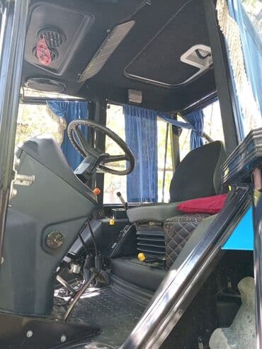 şin və disk: Mavi rəngli Belarus 1025.2 markalı traktor kənd təsərrüfatı və digər — 3