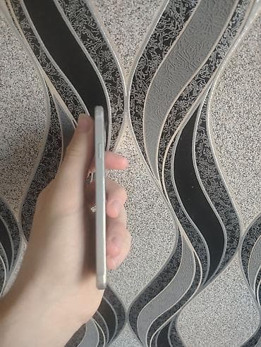 z fold 3: Samsung Galaxy Alpha, rəng - Qızılı — 4