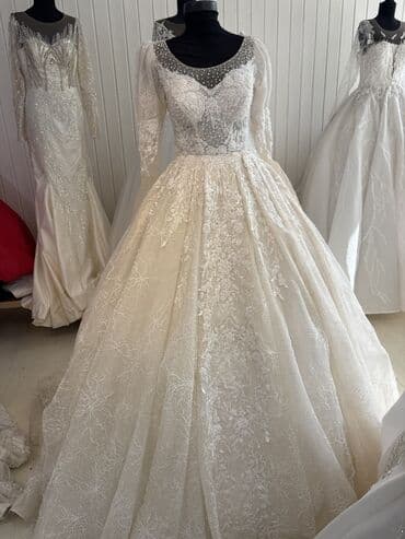 nisan ucun paltarlar: Gəlinlik kolleksiyası – zərif bal zalı silueti - Klassik A-line və — 1