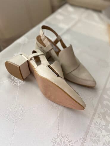 qoyun dərisindən ev üçün qadın şap şapları: Ölçü: 37, rəng - Bej, Yeni — 4