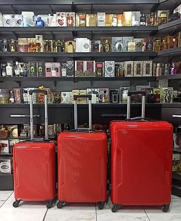 Qırmızı 3-lü səyahət çamadan dəsti - Ölçülər: kiçik, orta və böyük (3