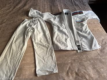 adidas salvar: Cudo paltari satilir. Az geyilib. 9 yas — 2