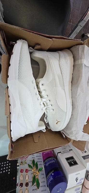 Puma kişi krossovkası – SoftFoam+ komfortu 120azn alınıb 80azn — 1