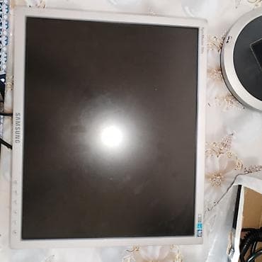 Samsung SyncMaster 740N LCD monitor - Ekran diaqonalı: 17" - Növ