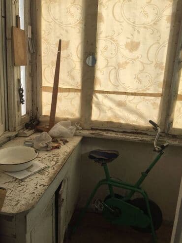 4 otaqlı ev çertyojları: Bakı, 3 otaqlı, Köhnə tikili, m. Elmlər Akademiyası, 80 kv. m — 10