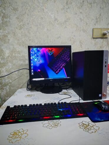 Masaüstü kompüter Prosessor : İntel Core İ7 7-ci nəsil Ram : 12 gb