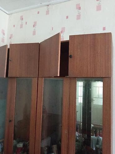 blok qapilari: Taxta vitrinli bufet/dolab - Material: ağac əsaslı (laminat örtüklü) — 2
