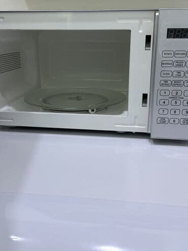 Кухонные вытяжки: Микроволновка Silver, Отдельностоящая, С микроволнами, цвет - Серебристый — 3