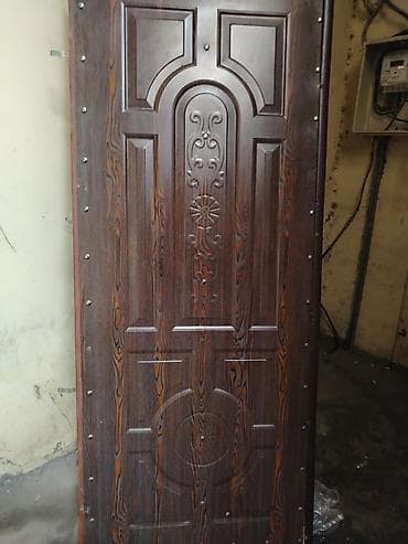 Metall giriş qapısı – ağac teksturalı qəhvəyi dekor - Material