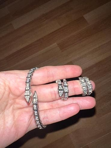 jeven brus qiyməti: Dəstə daxildir: Üzük, Bilərzik, Sırğa, Bvlgari — 4