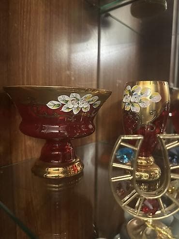 file: Məişət qabları dəsti - Boyalı, əl naxışlı dekorlu, ayaqlı iri — 10