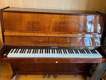 lora piano: **Oktava pianino** Klassik dik korpuslu **Oktava** pianino — 2