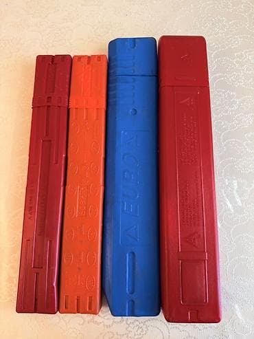yan güzgü s: Avtomobil üçün yol nişanı – qırmızı və mavi plastik futlyarlarda — 1