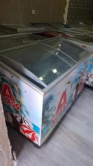 Стеклянный морозильник