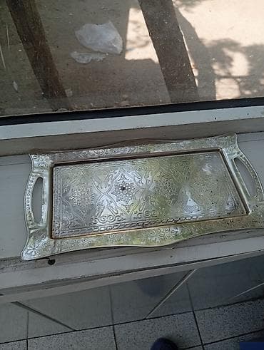 Metall tepsi – dekorativ naxışlı, düzbucaqlı formalı, iki tərəfdən — 1