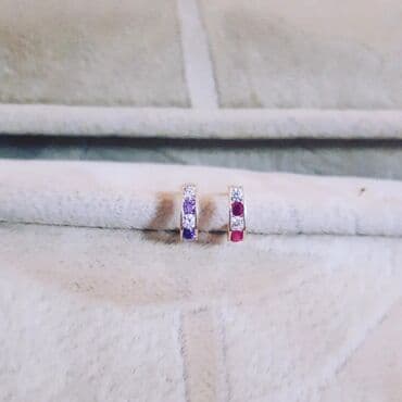 tək qaş: Sırğa, Sarı qızıl, 585 Əyar, 71 g — 1