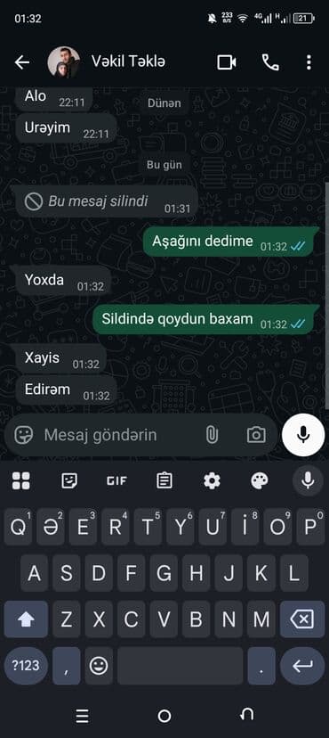 dört teker motor: Belarus 821 traktor - Model: Belarus 821 (МТЗ-82.1) - Rəng: mavi/qara — 2