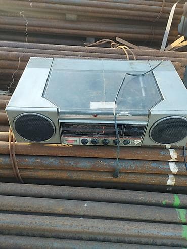 cd player: Stereofonik vinil pleyer və radio kombosu Məhsul təsviri: - Üst — 2