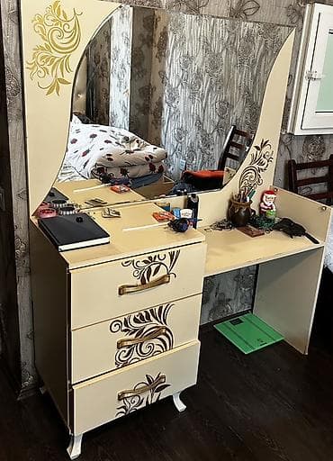 Б/у, С зеркалом at lalafo.az Б/у, С зеркалом