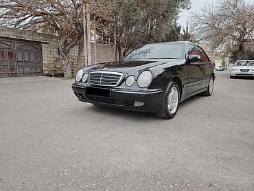 Mercedes-Benz E-Class: 2.2 l | 1999 il Sedan