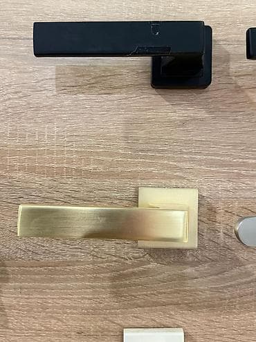 qül: Qapı dəstəyi və kilid komplekti Məhsul təsviri: - Daxili və giriş — 8