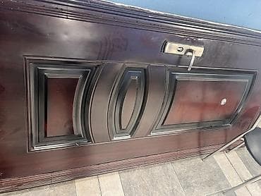 Metall giriş qapısı - Material: qalın metal konstruksiya, taxta