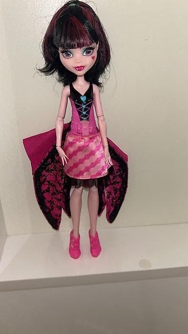 kubik oyuncaq: Monster High Ghoul To Bat Draculaura Wings Transform Vampire Doll — 2