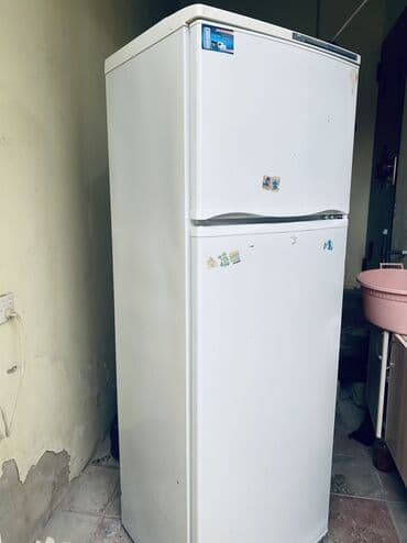 islemis soyducular: Б/у 2 двери Atlant Холодильник Продажа, цвет - Белый — 1