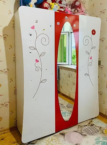 islenmis dehliz mebelleri: Oğlan və qız üçün, Yeni, 3 qapılı, Açılan, Düz dolab — 1