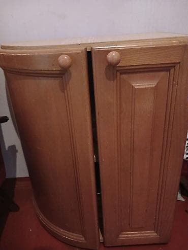 Ev üçün mebel: Taxta künc şkafı - Material: ağac/taxta, laklı səth - Forma: yumru — 1
