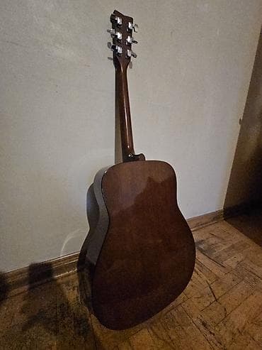 bas gitara: Akustik gitara, Yamaha, 6 sim, İşlənmiş, Ünvandan götürmə, Ödənişli çatdırılma — 3