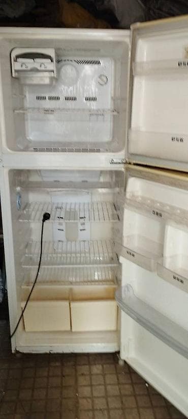 arcelik soyuducu: İşlənmiş 2 qapılı Samsung Soyuducu Satılır, rəng - Ağ — 2