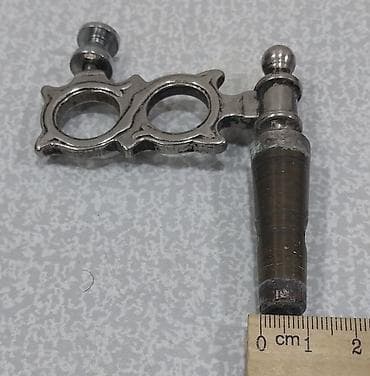 somavar: Samovar lūləyi kranı qədimi, yaxşı vəziyyətdədir. Ölçüləri xətkeşlə — 3