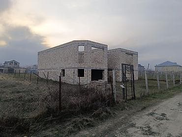 ag seherde evler: 3 otaqlı, 200 kv. m — 10