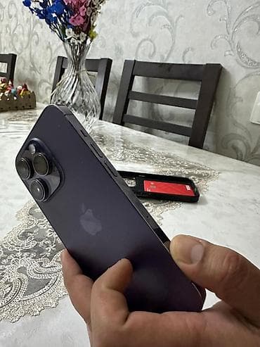 note 13 pro plus: IPhone 14 Pro, Deep Purple, Face ID — 4