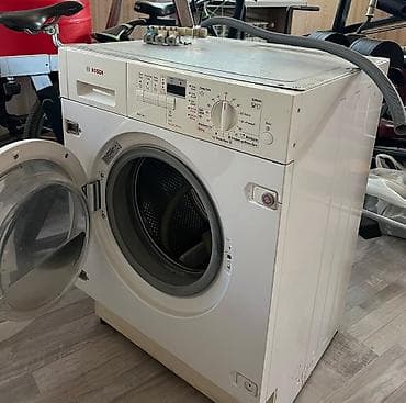İki eded paltaryuyan maşını var.Bosch ve AEG markalarıdı.İkiside işlek — 4