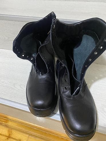 yarı botinkalar: Məhsul: Qara iş/ordu tərzli kişi botları Xüsusiyyətlər: - Material — 5