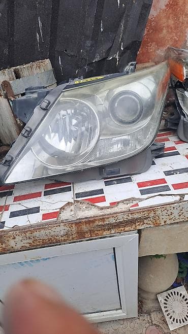 Toyota Camry farası (sol tərəf) – orijinal komplekt. Xüsusiyyətlər: -