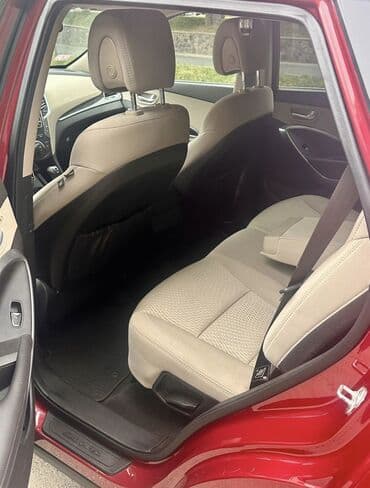 Автозапчасти: Hyundai Santa Fe (qırmızı, SUV) Xüsusiyyətlər: - Ban növü — 9