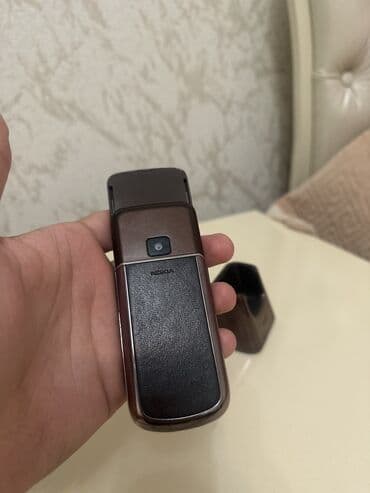 Apple iPhone: Nokia 8 Sirocco — 3