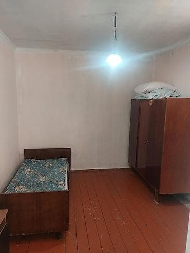 badamdar: Sabunçu rayonu.Bakıxanov qəsəbəsi.(Razin).Təmirli bir otaq,bir kuxna — 6