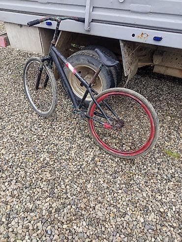 Şəhər velosipedi/single-speed tipli iki təkərli - Çərçivə: klassik