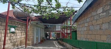 15 otaq, 300 kv. m, Kredit yoxdur, Orta təmir