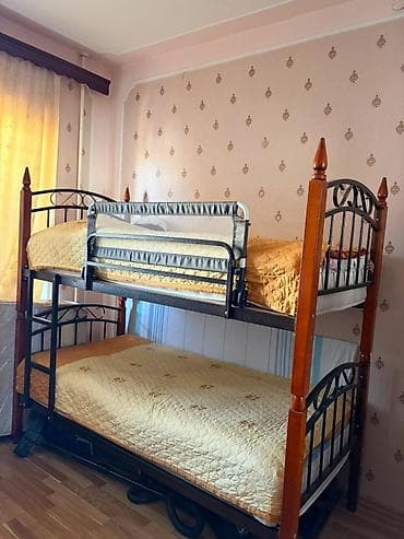 надувные матрасы в баку: Ikimertebeli kravat 2 matras, bortikle bir yerde Qiymet 180 azn Unvan — 1
