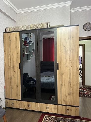 4 qapılı, Güzgülü, Qəhvəyi, Digər material, Açılan, Düz dolab