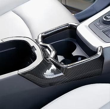 sulu: 2019-2025-ci il TOYOTA RAV4 XA50 modelleri üçün mərkəzi su stəkanı — 1
