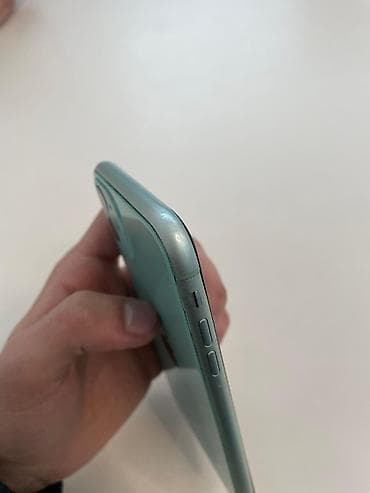 iphon 14: IPhone 11, Yaşıl — 2